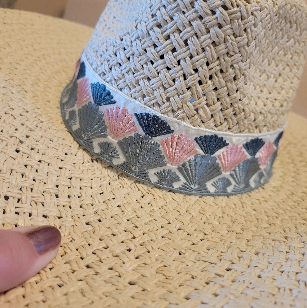 NWT pattern strap straw fedora